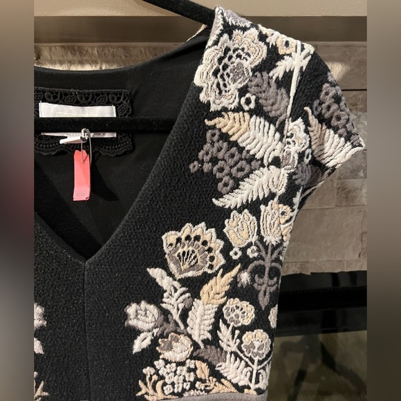 ETT TWA Anthropologie size 6 Soirée Embroidery Sleeveless Midi Dress - Picture 5 of 12